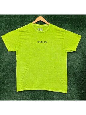 Charli XCX Brat Hyperpop Album T-Shirt Size Large